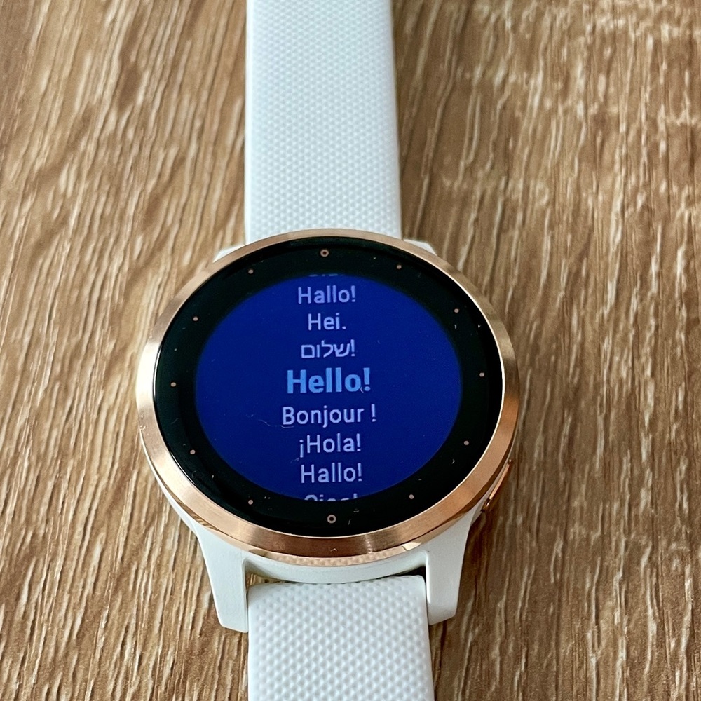 Garmin Vivoactive 4s, rose gold